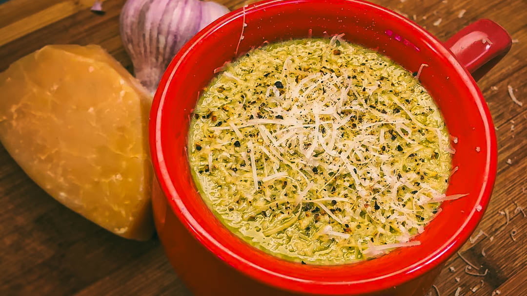 Broccoli, Brussels Sprout & Leek Soup
